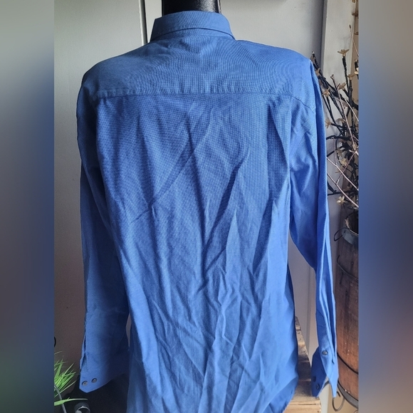 Van Heusen blue dress shirt Sz.L 16-16.5 - Picture 4 of 5